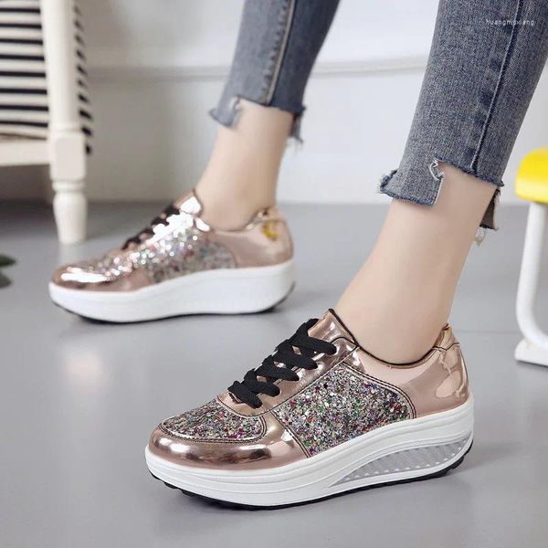 Chaussures de fitness Sequin High Platform Heges plus taille de taille pour femme baskets décontractées Trainers pour femmes Fashion 2024 Sneaker à talon