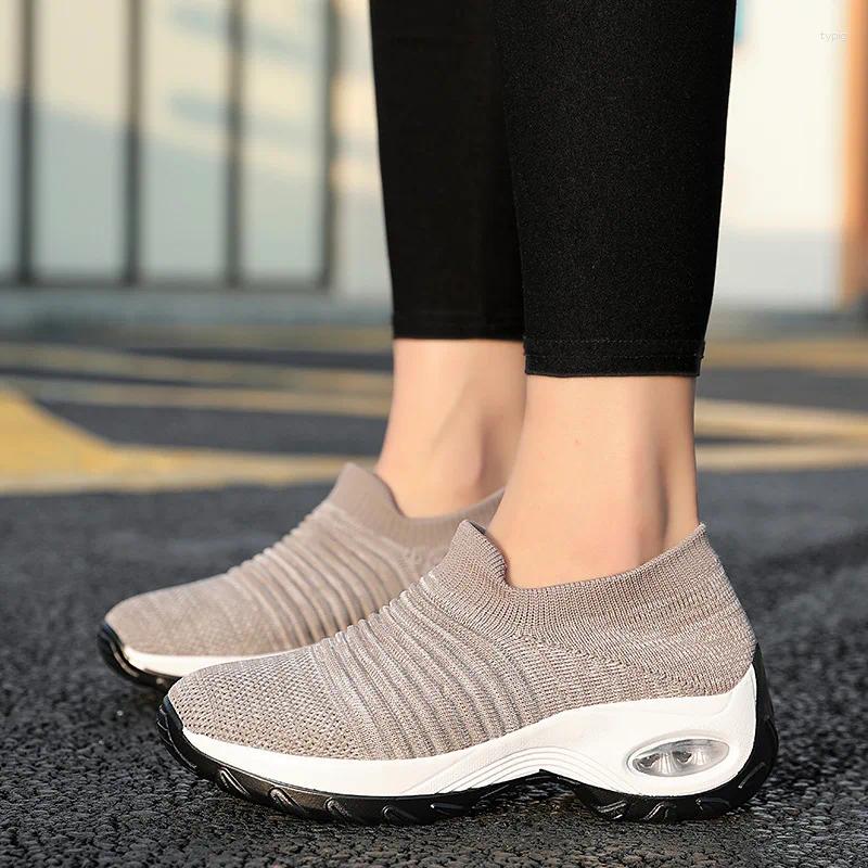 Fitness Schuhe Frühling Frauen Mesh Socke Turnschuhe Atmungsaktive Frau Vulkanisierte Flache Slip Auf Plattform Tenis Für