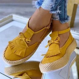 Chaussures de fitness Tassel Femmes Sandales Summer Pu Leather Gladiator Designers de luxe Zapatos de Mujer Fringe 2024