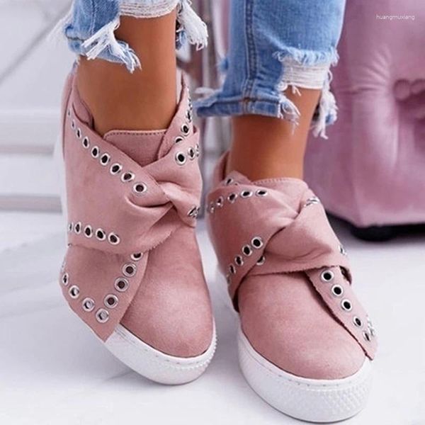 Chaussures de fitness Femmes plus taille 43 Vulcanize Fashion Slip on Sock Femme Femme Hollow Out Pink Sneakers Flat Casual Feminino