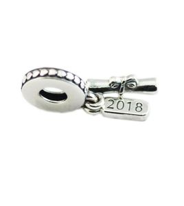 Convient aux bracelets de charmes 2018 Summer Graduation Scroll Charm Beads Original 925 STERLING Silver Charm bijoux pour les femmes Making8905287