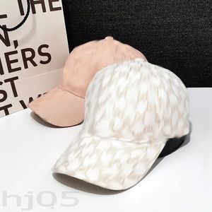 Gebrachte hoed voor heren volwassen multi -kleuren honkbaldop met verstelbare riem op achterste Casquette Summer Sport Trucker Cap met letterpatroon modieuze PJ049 B23