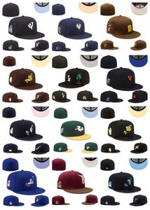 Aangepaste hoeden Designer maat Nieuwste kleuren Baseball platte petten Bruin Zwart Kleur letterborduurwerk Chicago Alle teams Logo Sport World Gepatcht Volledig gesloten gestikte hoeden