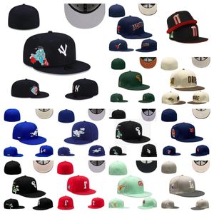 Chapeaux ajustés le plus récent designer baseball football plat casquettes décontractées lettre broderie coton toutes les équipes logo sport monde patché complet fermé taille chapeaux tailles 7-8