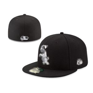 Hoeden Snapbacks Hoed Verstelbare Baskball-petten Alle teamlogo Man Vrouw Buitensporten Borduren Katoen Plat gesloten Mutsen Flex-zonnepet Mix Bestelmaat 846