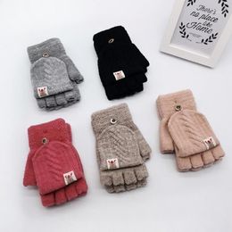 Cinco dedos Guantes 1 par Moda Niños Niños Hombres Mujeres Invierno Mantenga cálido Dulce Punto Convertible Flip Top Mittens sin dedos 2081