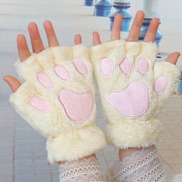 Gants à cinq doigts 1 paire fille belle ours en peluche chat patte griffe gants hiver fausse fourrure chaton mitaines sans doigts pour femmes noël Halloween gants 231123