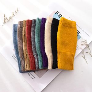 Vijf vingers handschoenen 1pair winter vrouwen arm haakbreien faux wol mitten warme vingerloze handschoen gebreide free size five houd