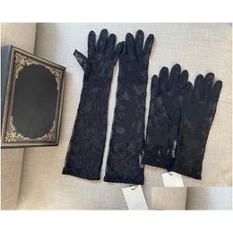 Vijf Vingers Handschoenen Zwart Tle Voor Dames Designer Dames Letters Print Geborduurd Kant Rijden Wanten Ins Mode Dun Feest 2 Drop Dhfru