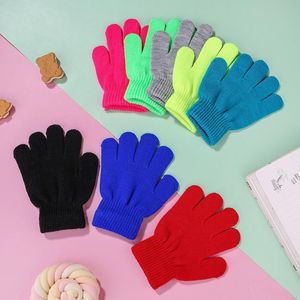 Vijf vingers handschoenen kinderen winter gebreid handschoen meisje jongen stretchy warme volledige vinger snoep kleur schattig antivries