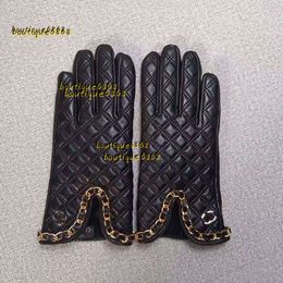 Cinq doigts Gants Designer Cuir Gants d'écran tactile Doux Chaud Court Laine Moto Rider Gants 2024 Gants de designer de haute qualité