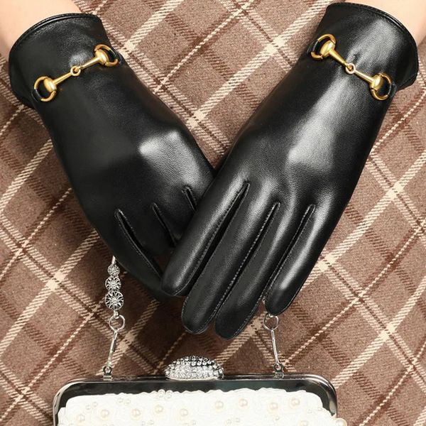 Gants à cinq doigts Gants en cuir de mouton véritable pour femmes hiver chaud écran tactile textos robe doublée de cachemire gants d'extérieur 231207