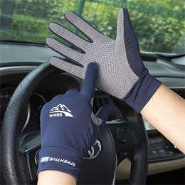 Cinq doigts gants glace soie gants légers été mince hommes sports cyclisme course fitness conduite en plein air pêche femmes gants tactiles antidérapants 220921