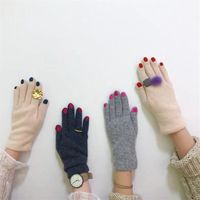 Cinq doigts gants japonais femmes motif de ongles drôles broderie hiver chaude épaississeur en fausse laine cyclisme conduisant la couleur solide mittens306a