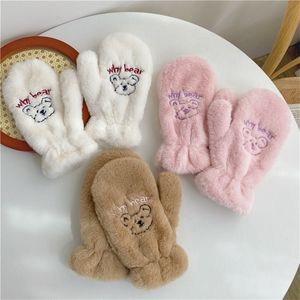 Vijf vingers handschoenen Koreaanse stijl vrouwen winter buiten schattige pluizige beer pluche zachte volle vingers dik en warm 221104
