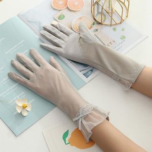 Vijf vingers handschoenen Midden-lengte kanten Sunscreen Zomer vrouwen sexy zijde niet-slip touchscreen ademende dunne elegante hoge elasticiteit tk32five