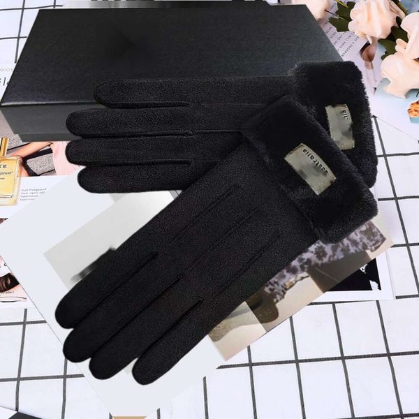 Gants à cinq doigts Mitaines Gants de créateur de gants Gants imperméables en peluche à la mode de haute qualité pour hommes et femmes Conception de gants à cinq doigts pour femmes