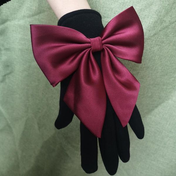 Cinq doigts gants noir capricieux hiver plus féminin avec des Points de velours se réfère à chaud JK vent doux grand nœud papillon