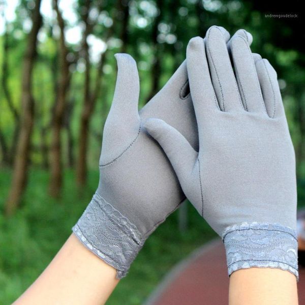 Guantes de cinco dedos Elástico blanco Dama Fitness Tight Warm Velvet Dance Student Performance Encaje Etiqueta White1