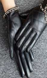 Cinq doigts Gants Fashion Hiver Classic Classic Brand Trendy Luxry Design Leather Glove Lady Keep Warmouch Screen Top Layer Sheepskin C5317331
