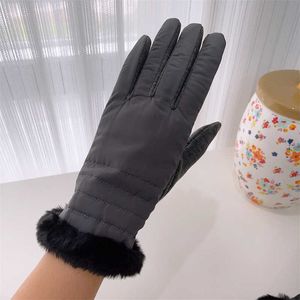 Cinq doigts gants gants d'hiver pour femmes lapin velours tissu peluche bouche coupe-vent écran tactile gants en plein air étudiant cyclisme femmes