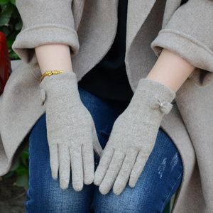 Vijf vingers handschoenen vrouwen winter houden warme touchscreen boog eenvoudige stijl vrouwelijke elegante kasjmier dikker plus fluwelen winddicht