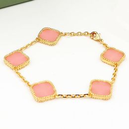 Bracelet à charme de fleurs Bracelet Gold Double Clover Clover Elegant Bracelets Modern Fashion Bijoux pour les femmes Girls Gift Classic Party Anniversary Pink Bangle