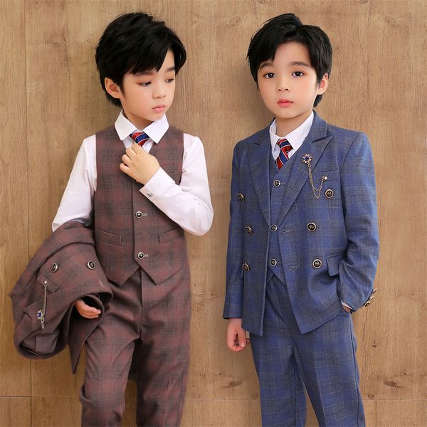 Cinco piezas de traje de traje de niño a cuadros que incluye pantalones de chaleco blazer broche corbata para niños ropa formal de invitado de invitado de boda de buque de cumpleaños