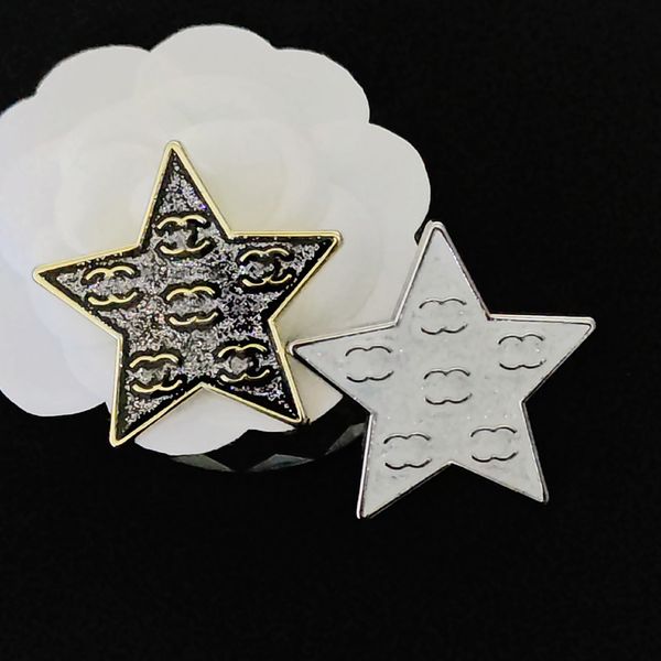 Broches étoiles à cinq points de créateur lettre de marque broche broche de haute qualité 18k plaqué argent plaqué diamant perle classiques robe de mariée épingles de robe de mariée bijoux