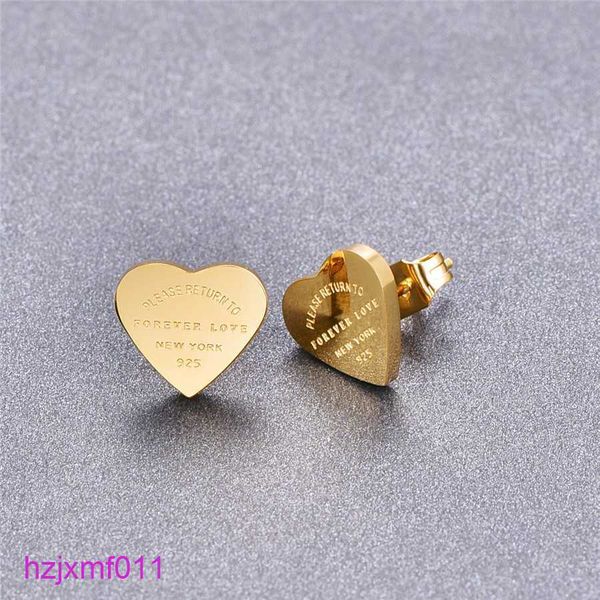 Fj7u Stud T Coeur Boucle d'oreille Boucles d'oreilles Designer pour femmes Taille mignonne Lettre de luxe en acier inoxydable Couple Piercing Bijoux Cadeaux Woma