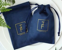 Bolsas de joyería de franela Tamaño personalizado Azul marino Terciopelo Pendientes con cordón Organizador de embalaje Bolsa de regalo para boda a granel 100 240313