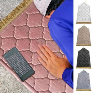 Flanel gebedmat aanbidding dekenaanbidding knielen reliëfvloer tapijten niet-slip zacht draagbaar reisgebed gebeden Ramadan eid 240401