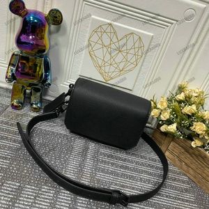 AEROGRAM Flap Messenger Bag 2023: elegante bandolera para hombre, cartera portátil con correa cruzada, ideal para viajar