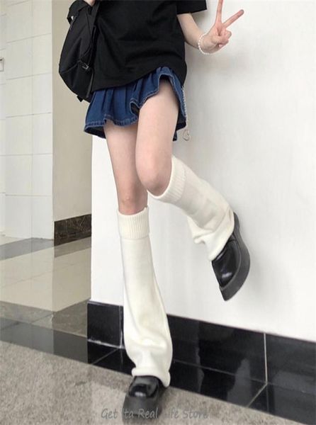 Jambières évasées femmes Kawaii blanc hiver botte ample bas fille uniforme tricoté mignon genou jambières moelleux T105 211203378697