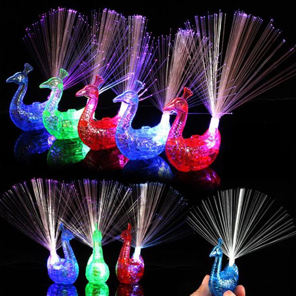 Flash LED anneaux lumineux paon doigt lumière Gadgets de fête enfants jouet Intelligent pour la fête cadeau de noël marché de nuit vente