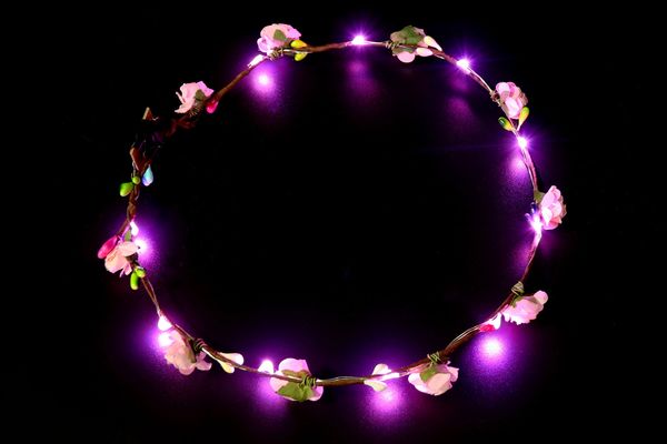 Nouveauté éclairage clignotant LED lueur fleur couronne bandeaux lumière fête Rave Floral cheveux guirlande couronne de mariage fille casque décor