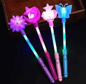 Clignotant Light Up Sticks Baguettes magiques LED Batons DJ Conte de fées Costume de princesse Déguisement LED Glow Star Crown Buttery Moon Wand jouet pour enfants