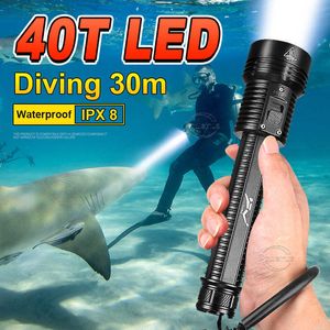 Lampes de poche Torches Lampe de poche de plongée XHP70 lampe de poche sous-marine torche de plongée rechargeable lampe de plongée professionnelle lanterne sous-marine étanche 0109