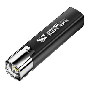 Zaklampen Zaklampen Superheldere LED-zaklamp USB Oplaadbaar 18650 Batterij Led-zaklamp voor nachtrijden Kamperen Jagen Indoor Flitslicht 230801