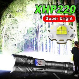 Zaklampen fakkels XHP220 tactische zaklamp met USB -opladen Militaire krachtige Torch 18650 Oplaadbare LED -zaklampcamping Lantaarns P230517