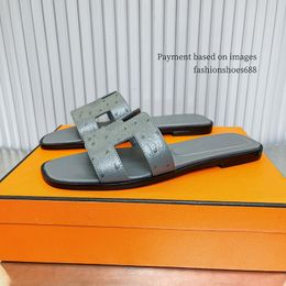 Zapatillas de fondo plano zapatos para mujer duraderos sandalias y zapatillas diseñadores de lujo nuevos zapatos de playa al aire libre tamaños de sandalias 35-42 +caja