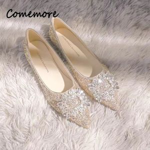Flat Color 551 Champagne Comemore schoenen vrouwelijk puntige herfst zomer Sier lage hiel strass Riine Wedding Bridal Shoe Pumps 240125