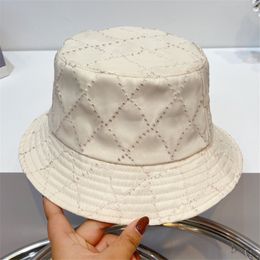 Diseñador plano Cubo Sombrero Golf Protección solar Impreso Sombreros ajustados Populares Gorras para hombre Gorra de béisbol para mujer Casquette Bordado Evkiw