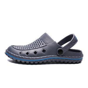 Zapatillas planas para hombre y mujer, zapatillas de exterior, diseñadores de lujo, señoras, caballeros, playa de arena, zapatos con agujeros, chanclas, parte inferior suave