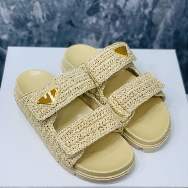 Sandales de confort tressées à plate-forme plate Sandales de confort tressé jaune pâle avec triangle signature chaussures de luxe concepteur de luxe pour femmes