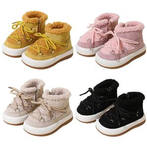 Platte schoenen 2023 Baby winterlaarzen voor jongens meisjes Rubberen zool Peuter Babyschoenen Outdoor Antislip babyschoenen Warme lamswollen sneakers 231216