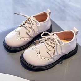 Chaussures Plates Garçons Style Britannique Cuir 2022 Printemps Enfants Brevet Laser Gravé À Lacets Performance Unique