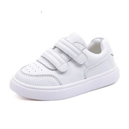 Platte schoenen Dimi Springautumn Children Shoes Boy Girl MicroFiber Leather White School schoenen zachte stoute rubber casual kinderen sneakers 230811