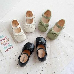 Platte schoenen mode Mary Janes schoenen voor baby vlindermeisjes flats zachte singe kinderen pu lederen h240504