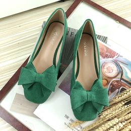 Chaussures plates pour femmes avec nœud papillon herbe vert moutarde tête carrée couleur Pure cuir semelle souple confortable femmes chaussures plates printemps